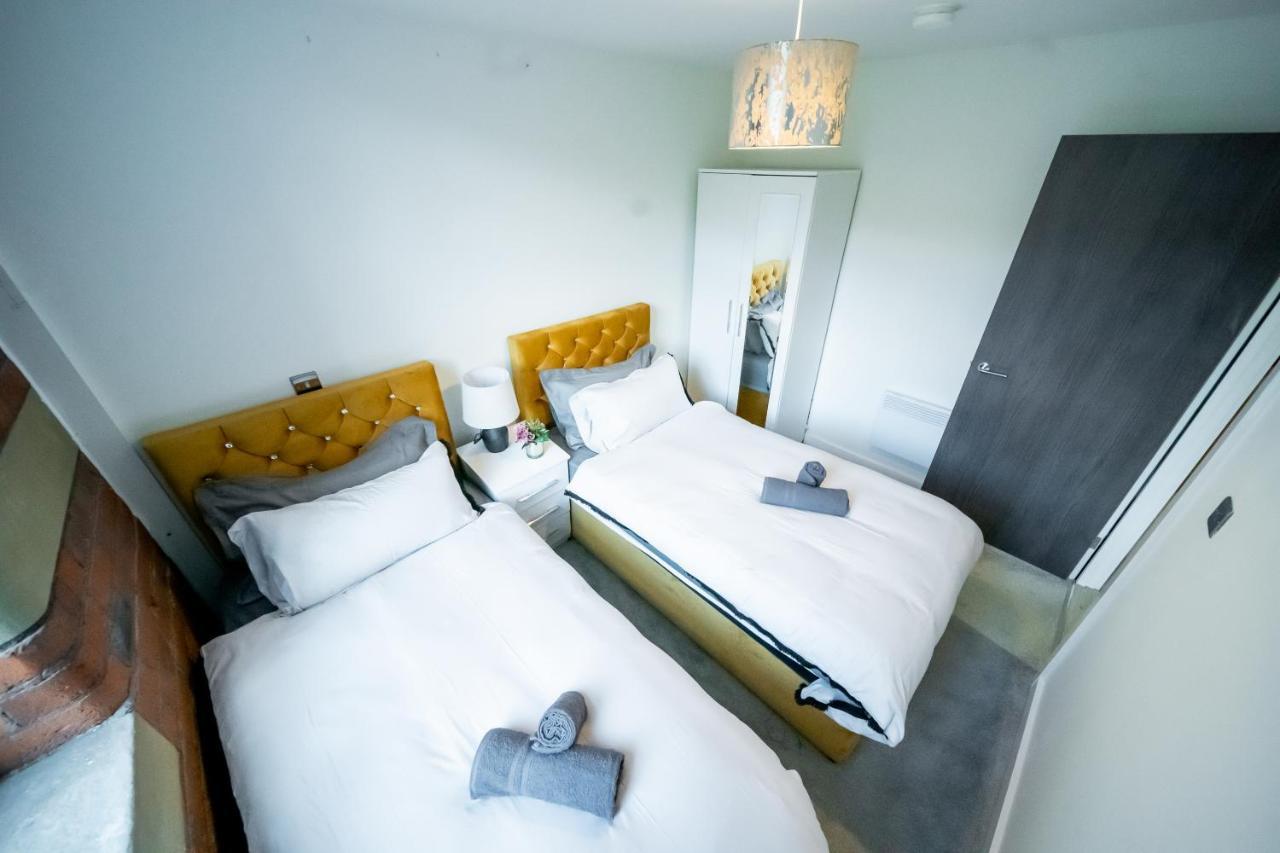 Bv Spacious 1-Bedroom Apartment Close To Town Center - Sleeps 6 แบรดฟอร์ด ภายนอก รูปภาพ